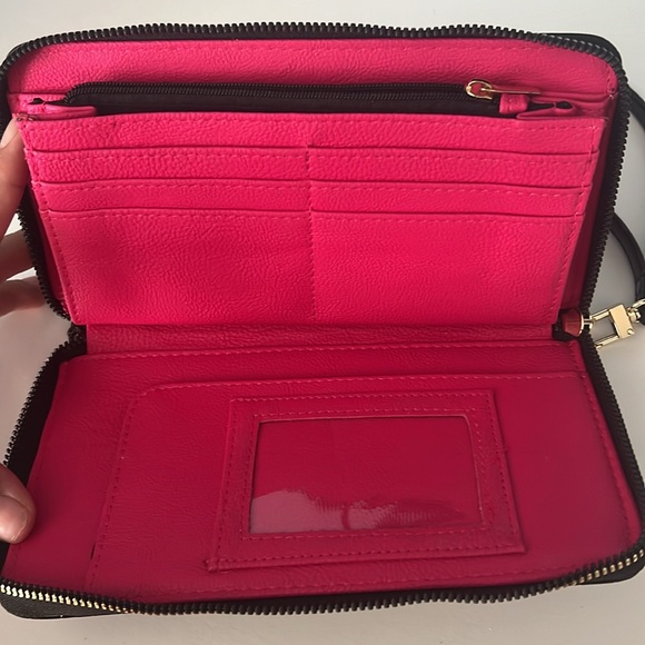 Betsey Johnson Zip Around Wallet/Wristlet - Picture 4 of 5